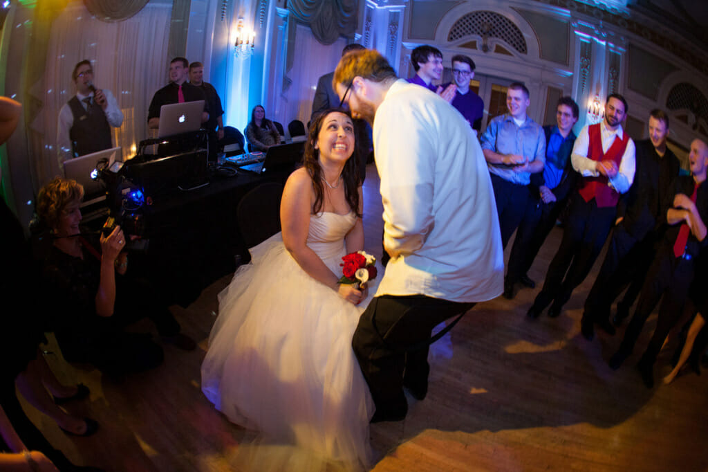 Wedding Reception Traditions : Garter & Bouquet Toss 1 6 Reception 0608